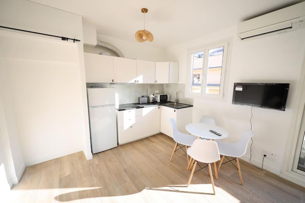 Cosy Pied A Terre Rue Corneille, Coeur Marseille, 4 Pers, 2 Chアパートメント エクステリア 写真